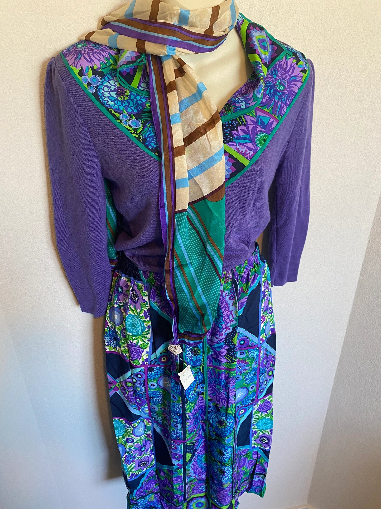 Vintage Women's Clothing Sweater & Skirt