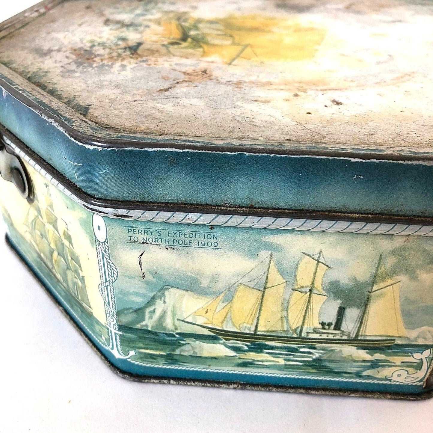 Vintage Loose-Wiles Biscuit Company Nautical Theme Tin