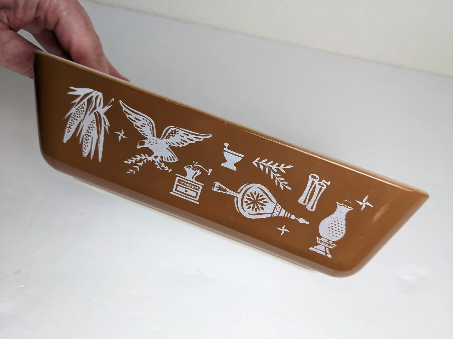 Vintage Early Americana Pyrex Casserole Dish