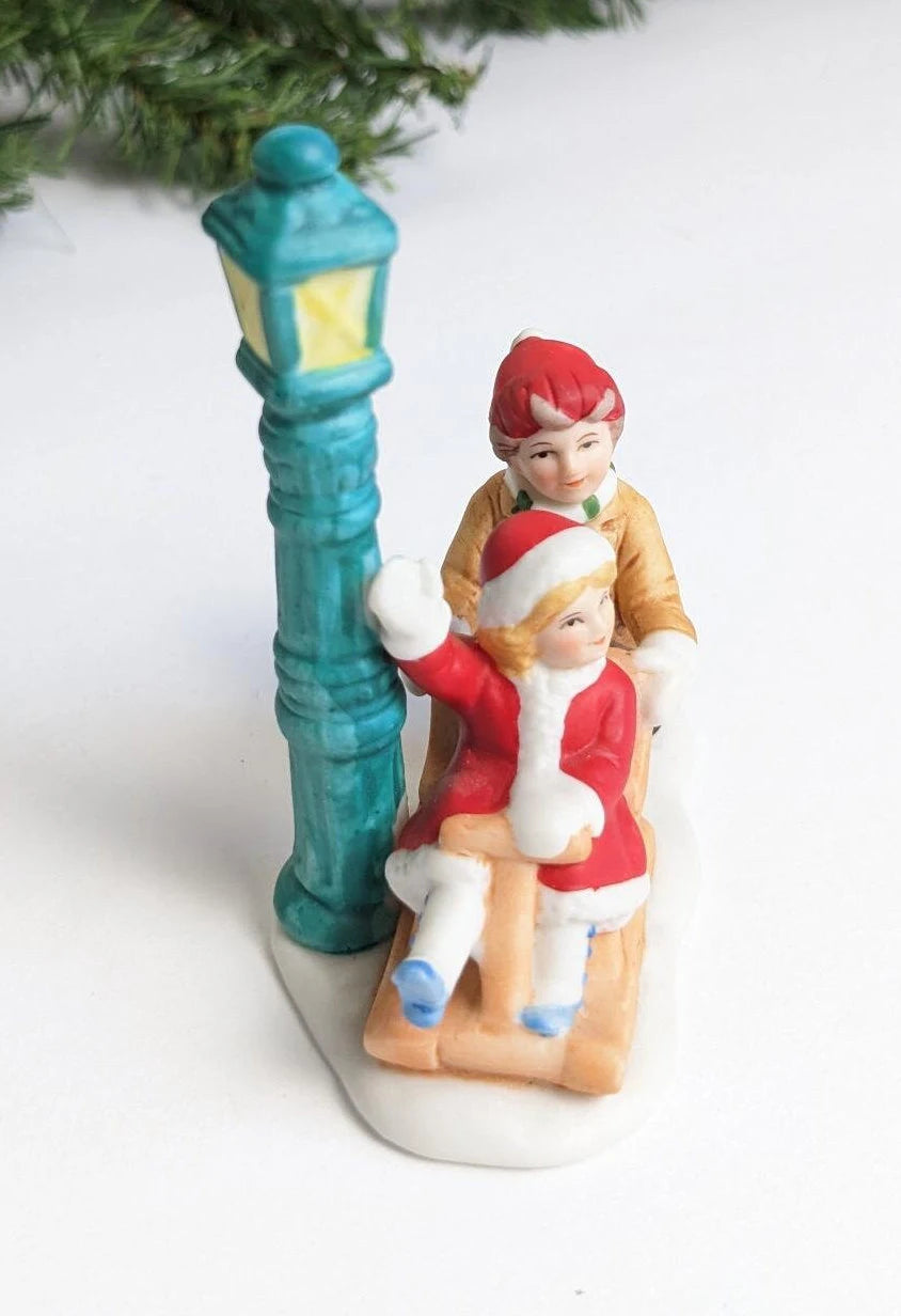 Lefton Colonial Christmas Village Boy & Girl