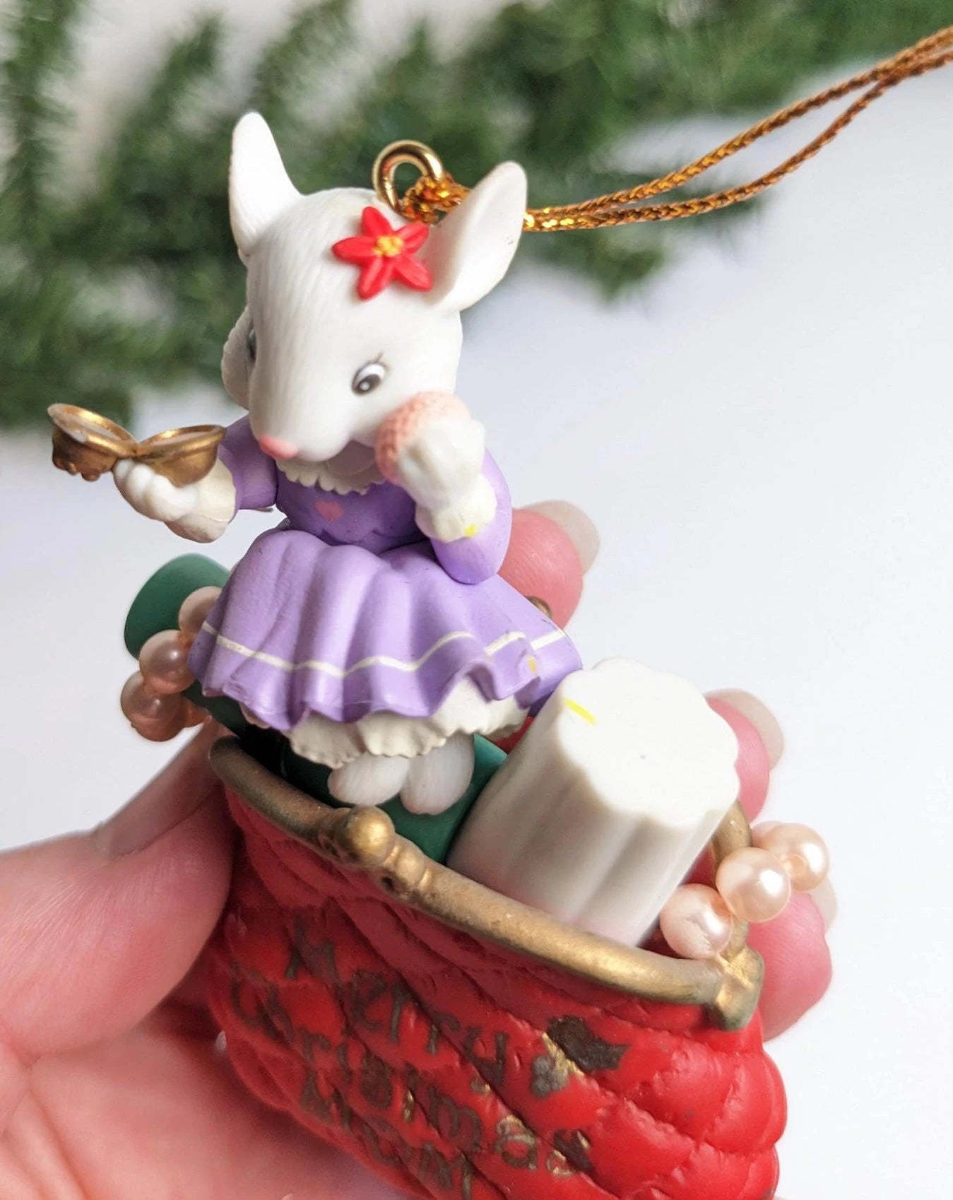 Vintage Merry Christmas Mom Ornament