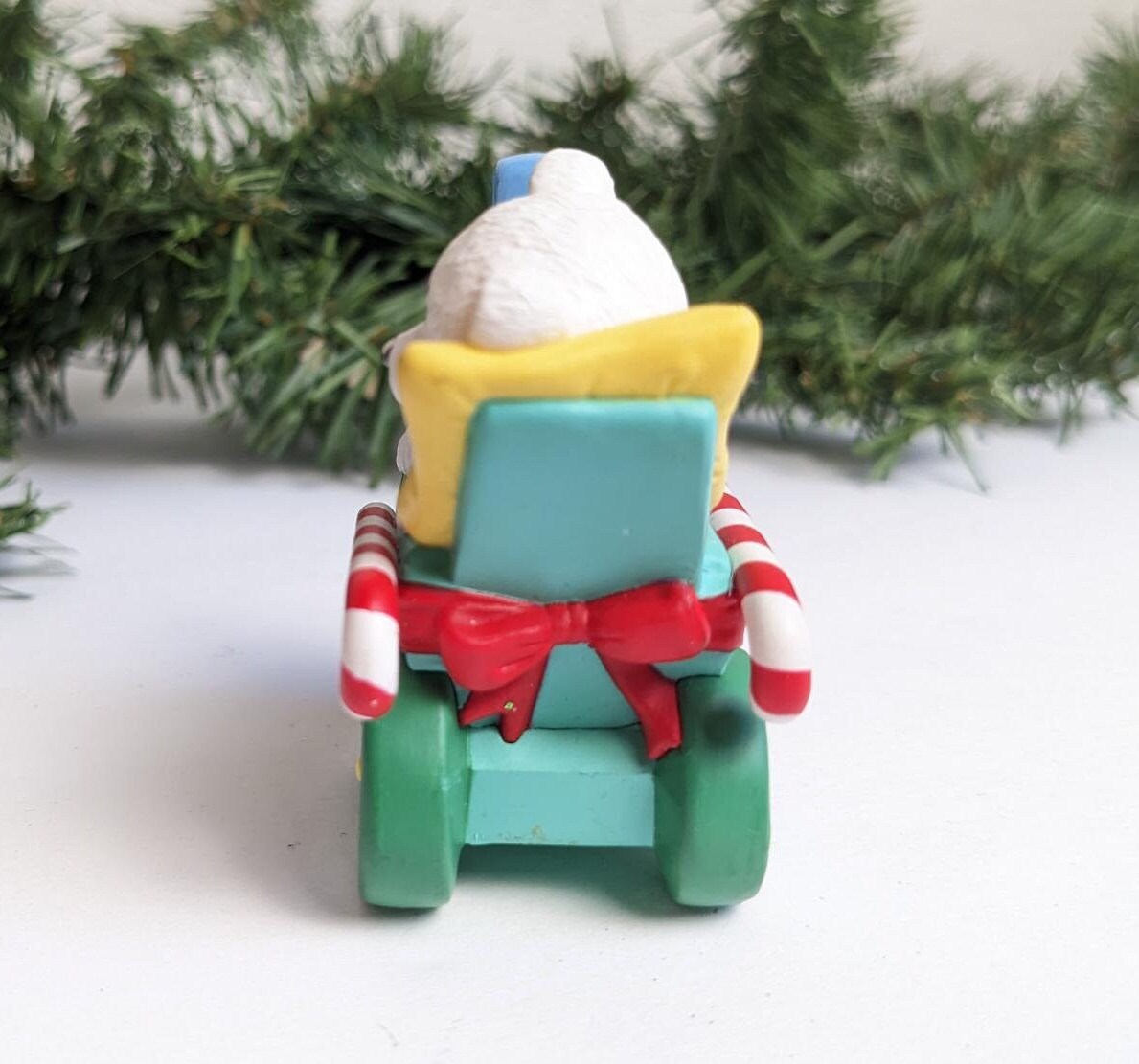 Baby's 1st Christmas - Hallmark Keepsake Ornament 1998