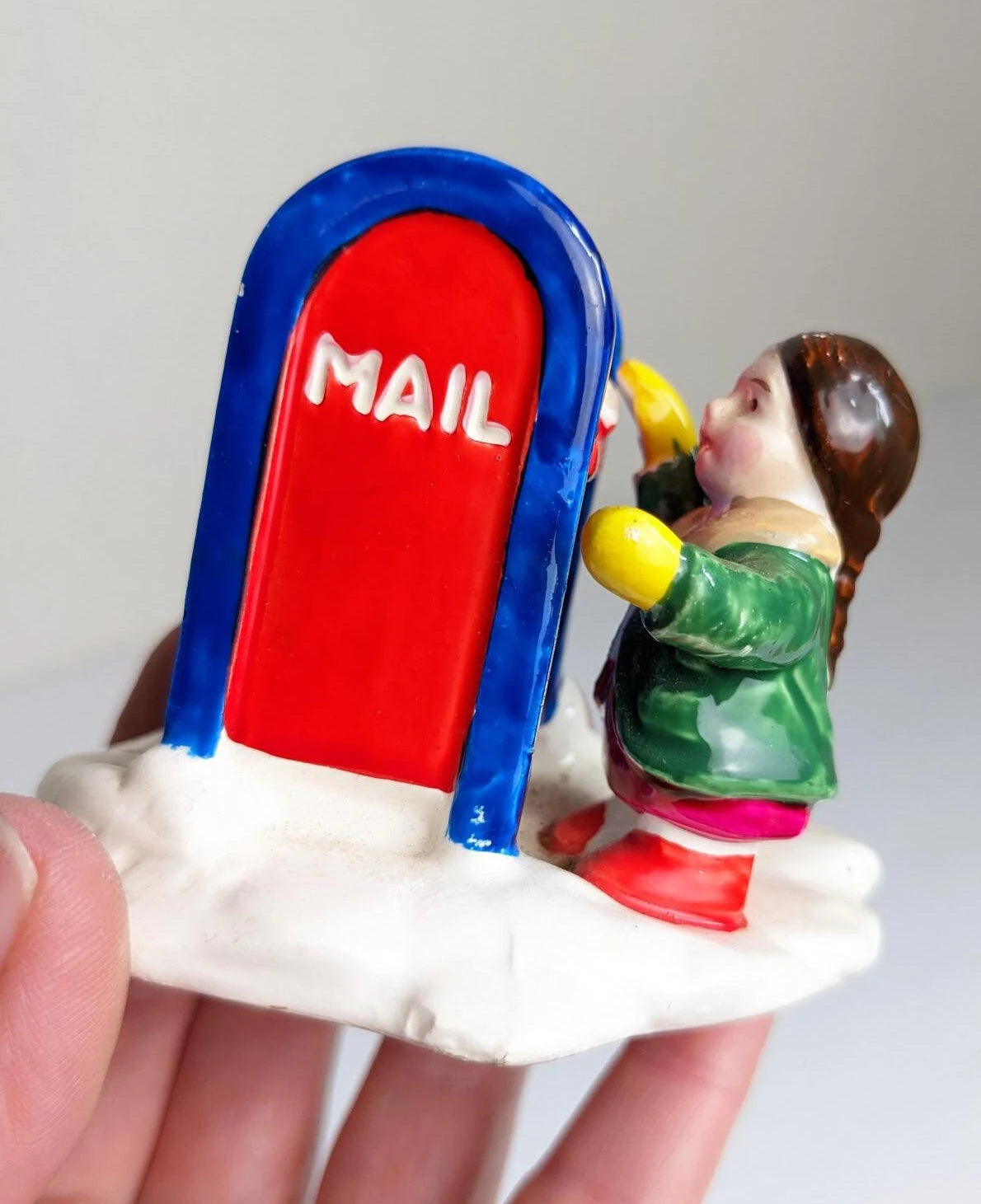 Victorian Village Christmas People Snow Village Accessories