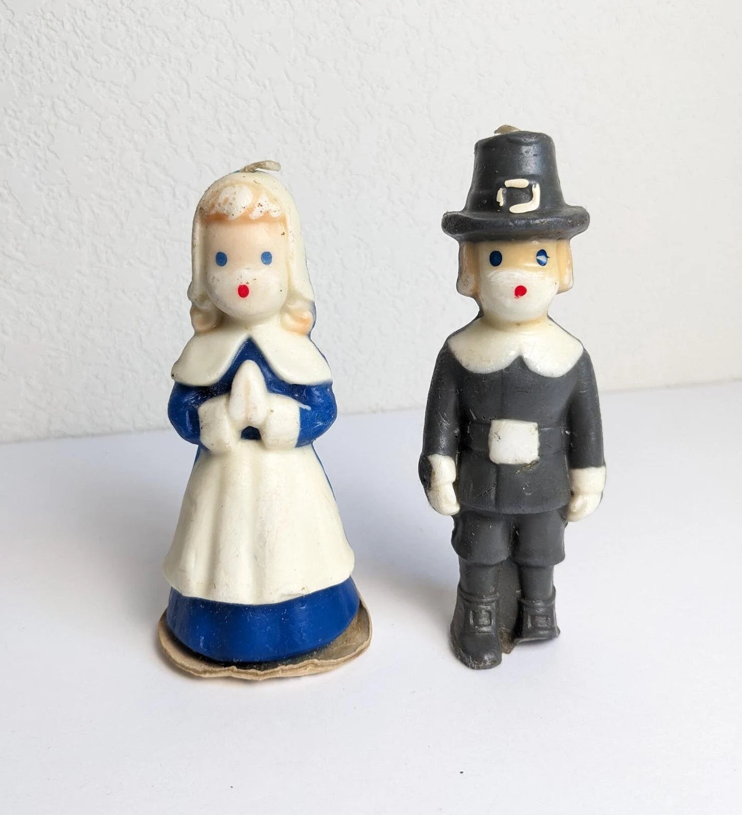 Set of 2 Thanksgiving Pilgrim Figure Candles