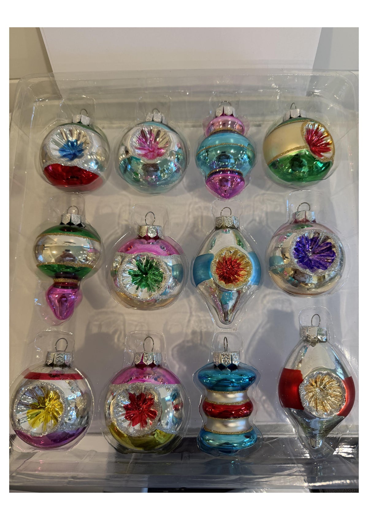 Vintage-Inspired Christmas Ornaments – Set of 12