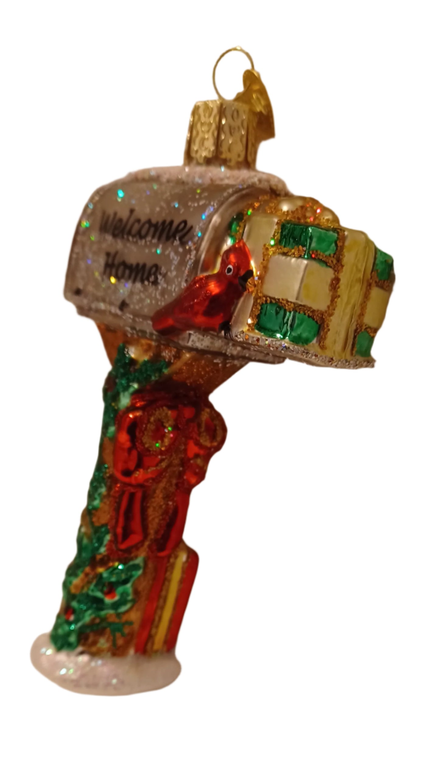 This image shows the detail of the red male cardinal and his adorable face. Welcome Home is written on the mailbox so makes a great housewarming gift or an ornament to commemerate your first Christmas in your new home.