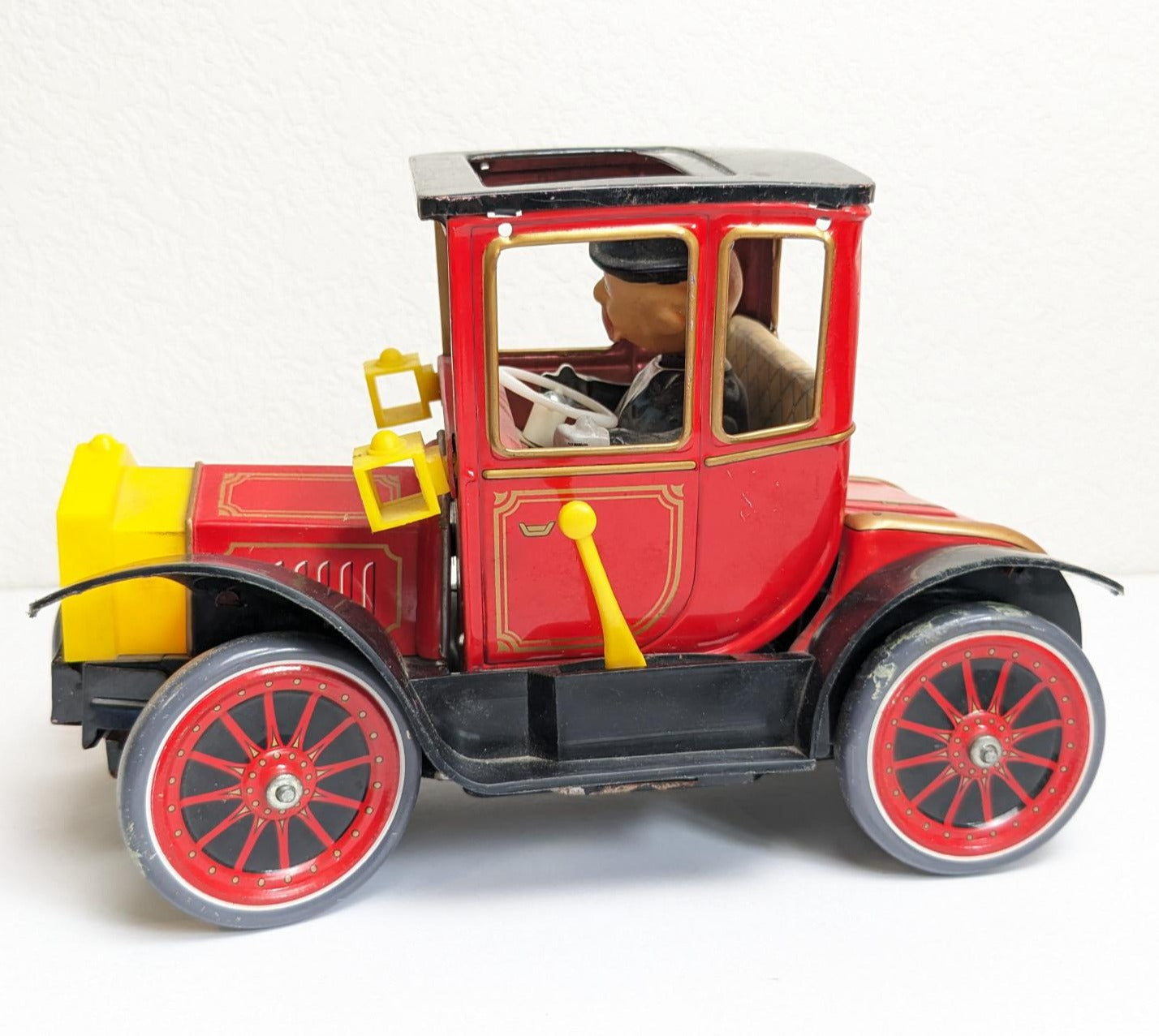 Tin Toy Trophy Terlenka 1917 Classic Car Battery Operated Made in Japan