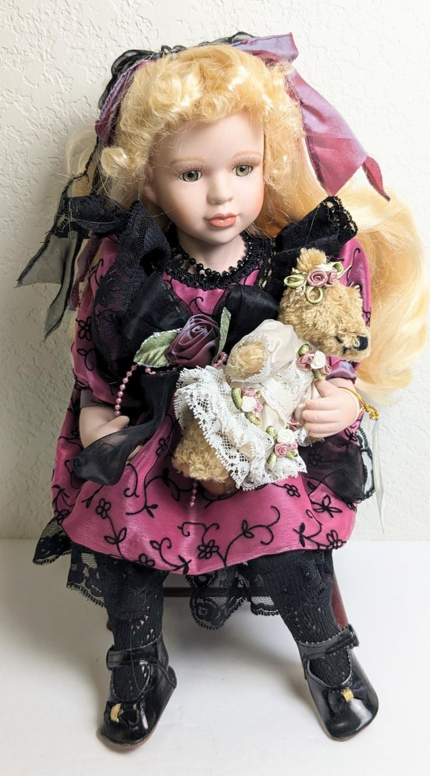 Geppeddo Felicia 'Modern Porcelain' Vintage Doll 13" tall