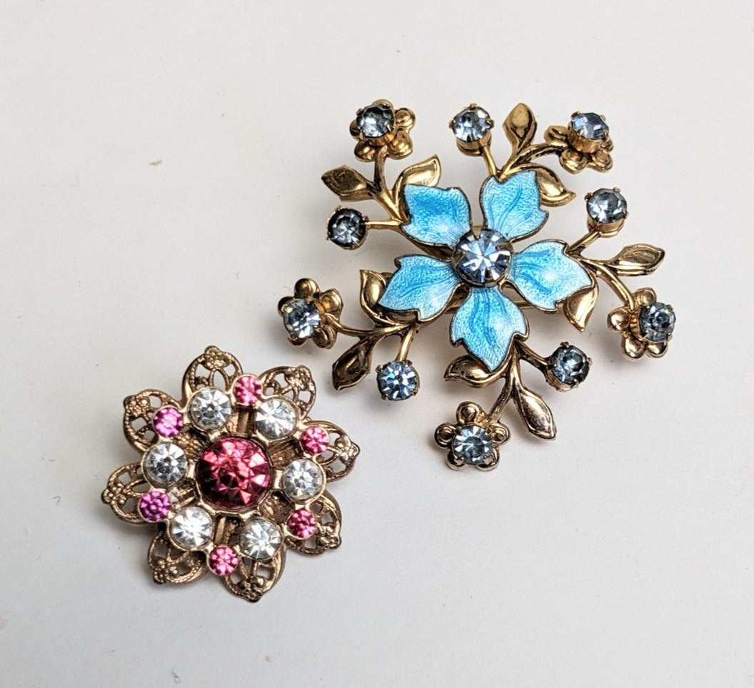 Vintage Style Blue Oval Flower Brooch Pin - Rhinestone & Austrian Crystal, Gold Tone