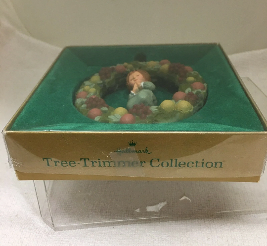 1977 'Joy to the World' Angel Christmas Ornament