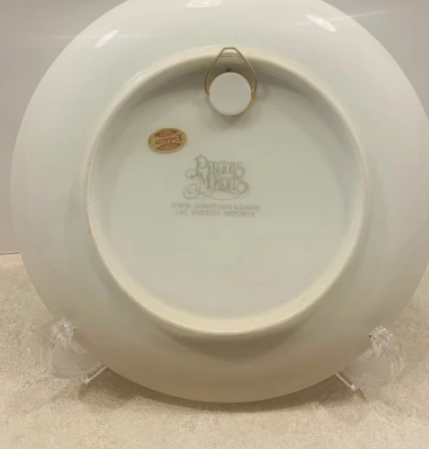 Vintage Precious Moments Plate 'Blessed Are The Peacemakers'