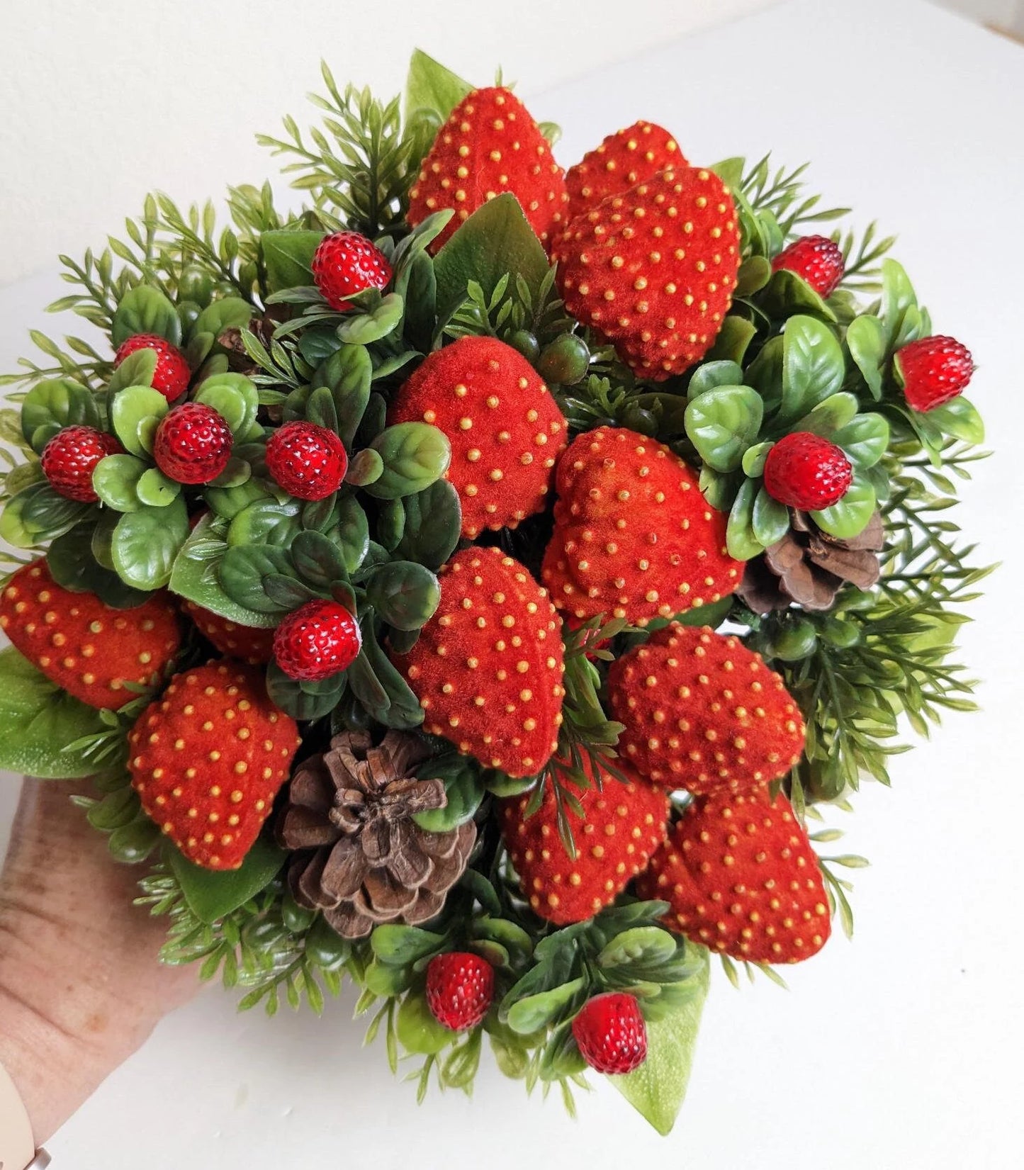 Christmas Strawberry Basket Decoration