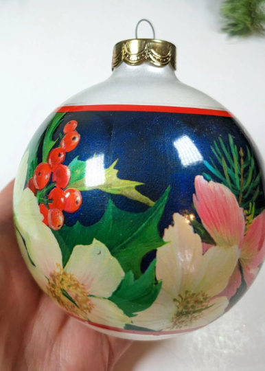 Christmas Floral - Hallmark Keepsake Ornament 2002