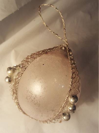 Vintage Victorian Style Christmas Ornament