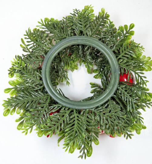 Vintage 1960's Christmas Candle Wreath Ring