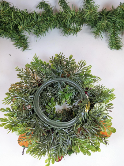 Vintage 1960's Christmas Candle Wreath Ring