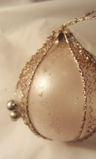 Vintage Victorian Style Christmas Ornament