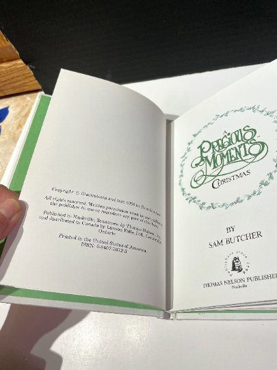 Vintage Precious Moments Collectable Christmas Book