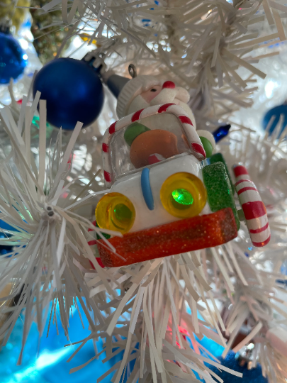 Santas Sweet Ride - Hallmark Keepsake Ornament 2007