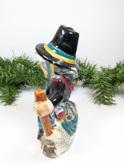 Mother Goose Staffordshire Shorter and Sons Vase