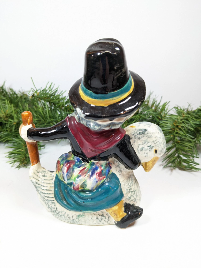 Mother Goose Staffordshire Shorter and Sons Vase