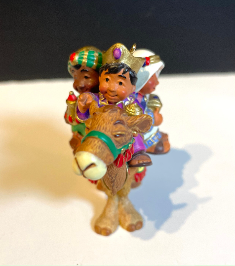 Away to the Manger - Hallmark Keepsake Ornament 2003