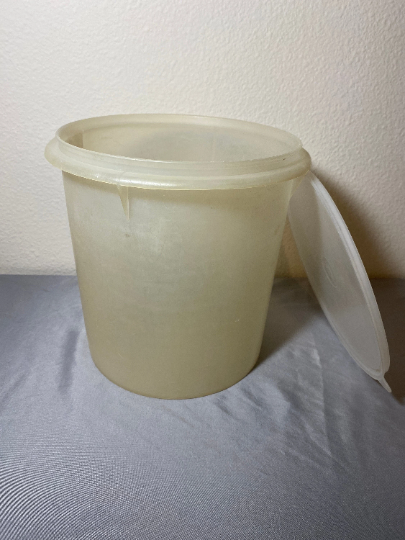 Vintage Tupperware Large Round Container with Lid