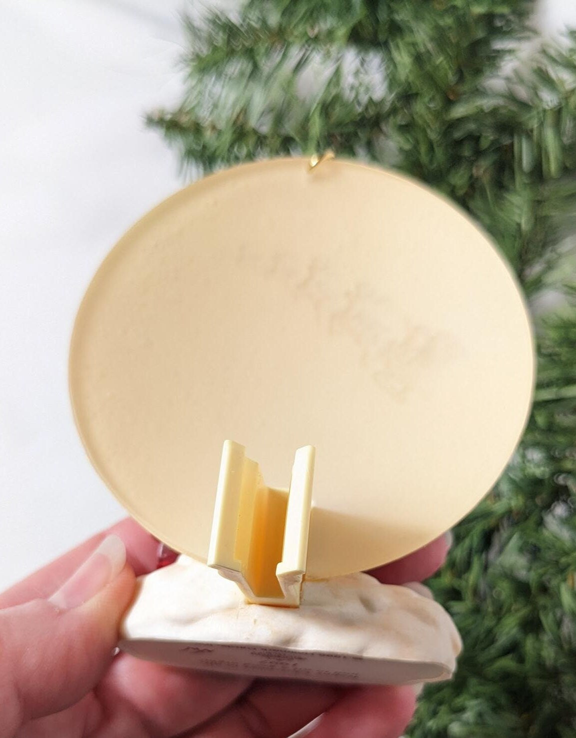 Happy Christmas to All! 1996 Hallmark Christmas Ornament