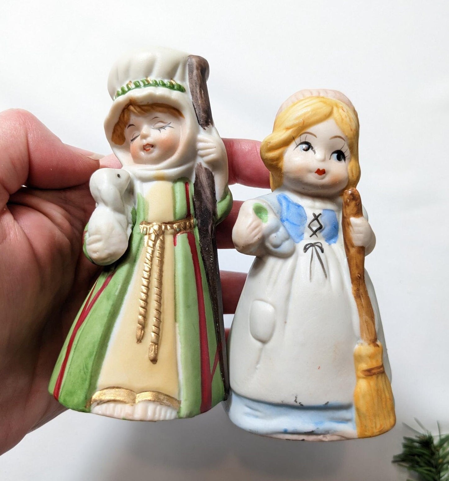 Vintage 1978 Jasco Merri-Bells Girl with Broom and Shepard Bells