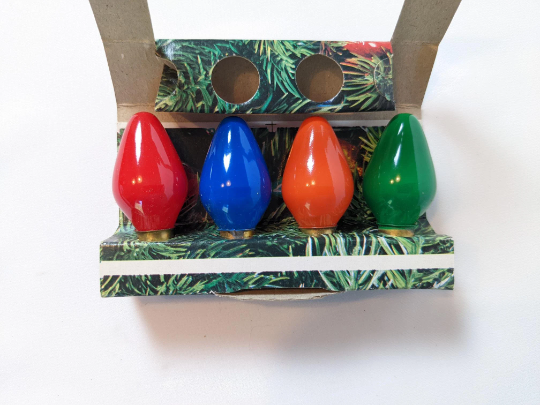 Christmas Replacement Beacon Light 120 Volts C-7 1/2 Bulbs