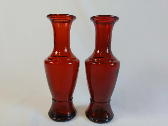 Vintage Glass Red Bud Vases set of 2 at 5 2/3" tall