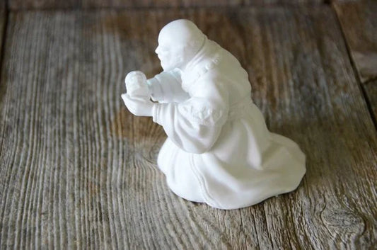 Avon 1980s Nativity Porcelain Figurine White Magi Melchior
