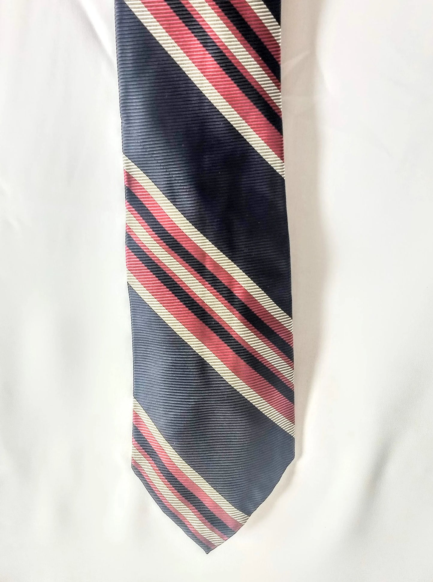 Vintage Men's Macy's Tie Blue with Red and White Stripes