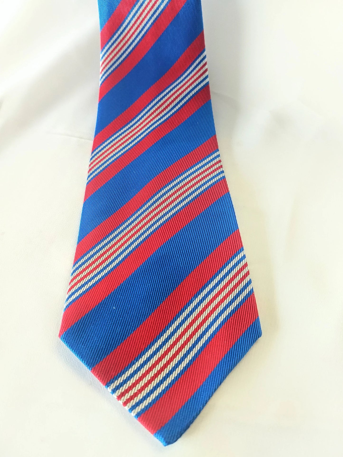 Vintage Men's Bright Red, White & Blue Pattern Necktie