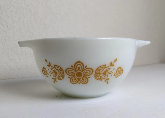 Vintage Pyrex Butterfly Gold Cinderella Mixing Bowl