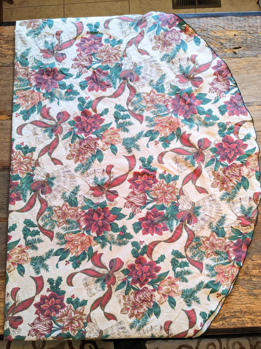 1970's MCM Poinsettia, Holly & Music Sheets Christmas Tablecloth