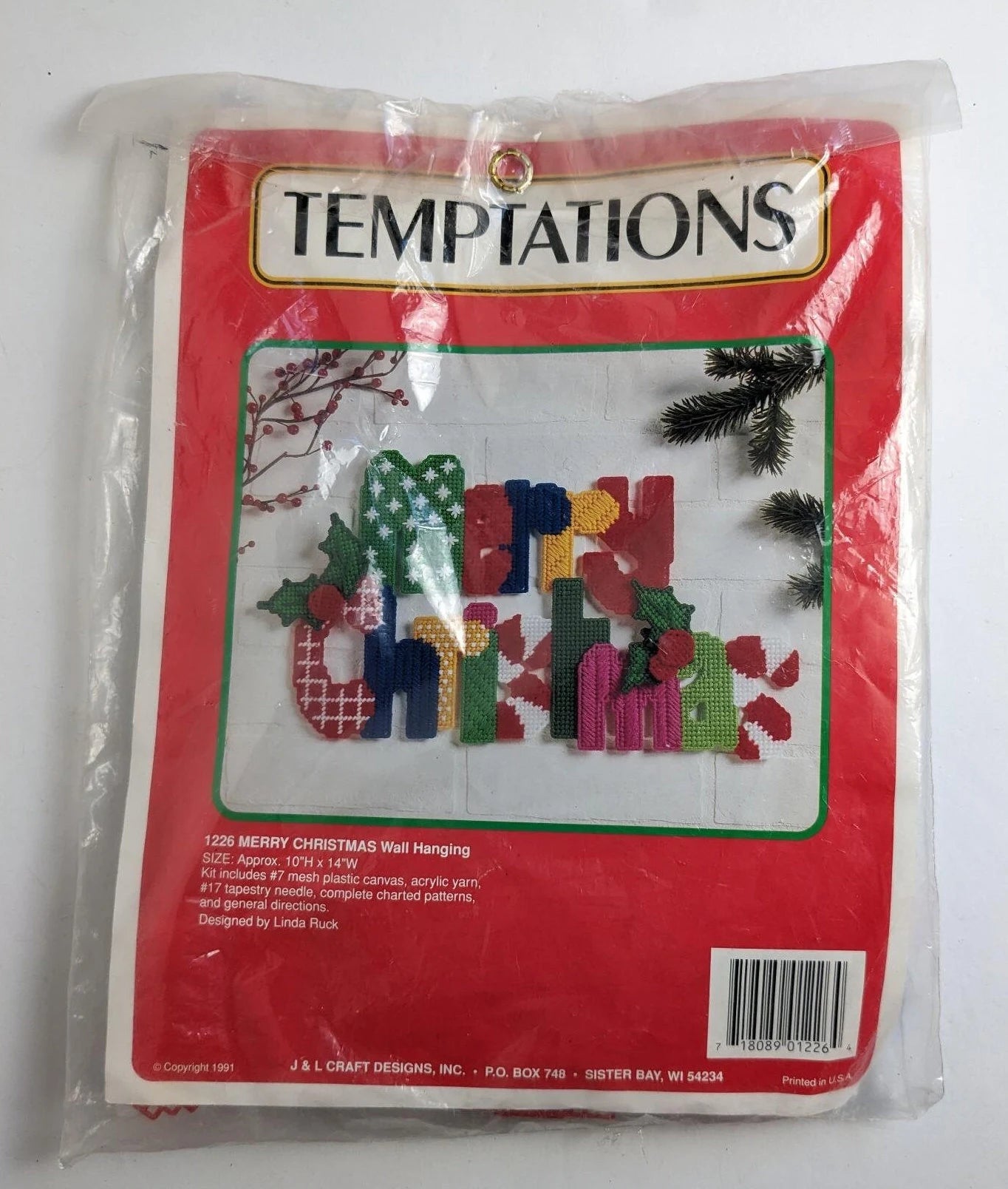 Vintage Temptations Merry Christmas Wall Hanging Craft Kit 1226