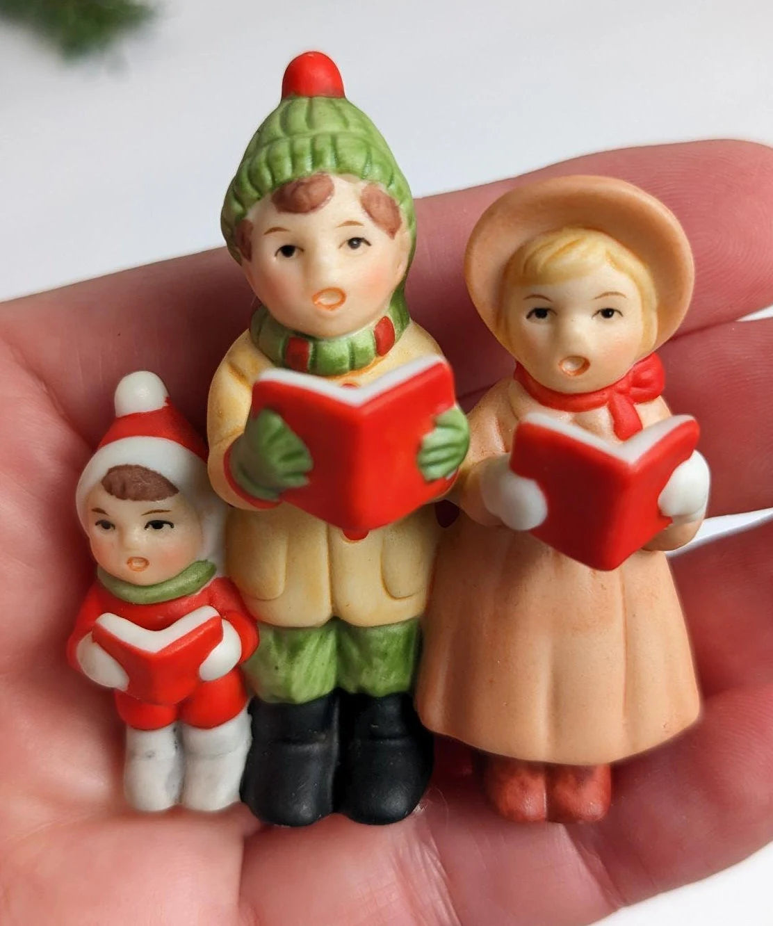 Colonial Christmas Village Carolers, Vintage 1986 Lefton Figurines