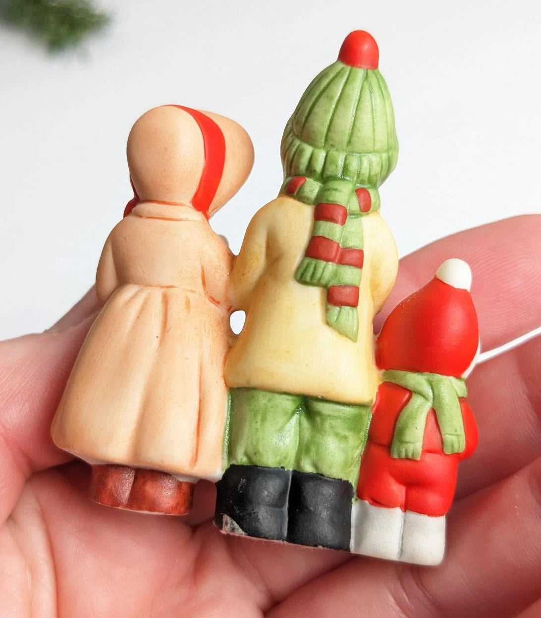 Colonial Christmas Village Carolers, Vintage 1986 Lefton Figurines