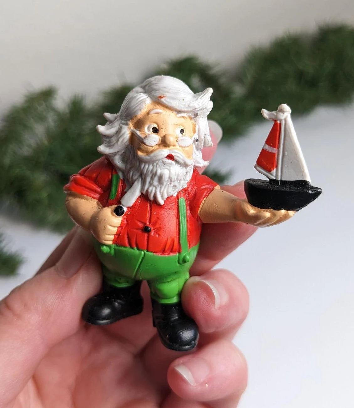 Vintage 1980 Wallace Berrie Santa Claus Christmas Figurine