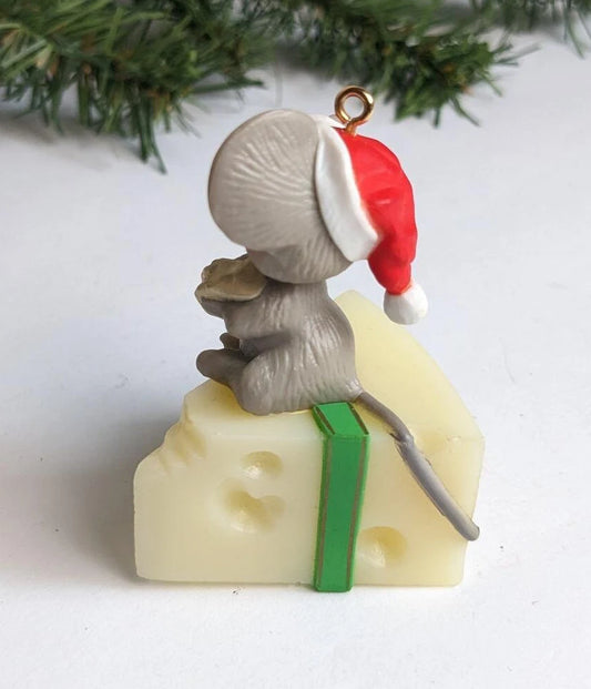 Vintage Hallmark 1983 Mouse on Cheese Ornament