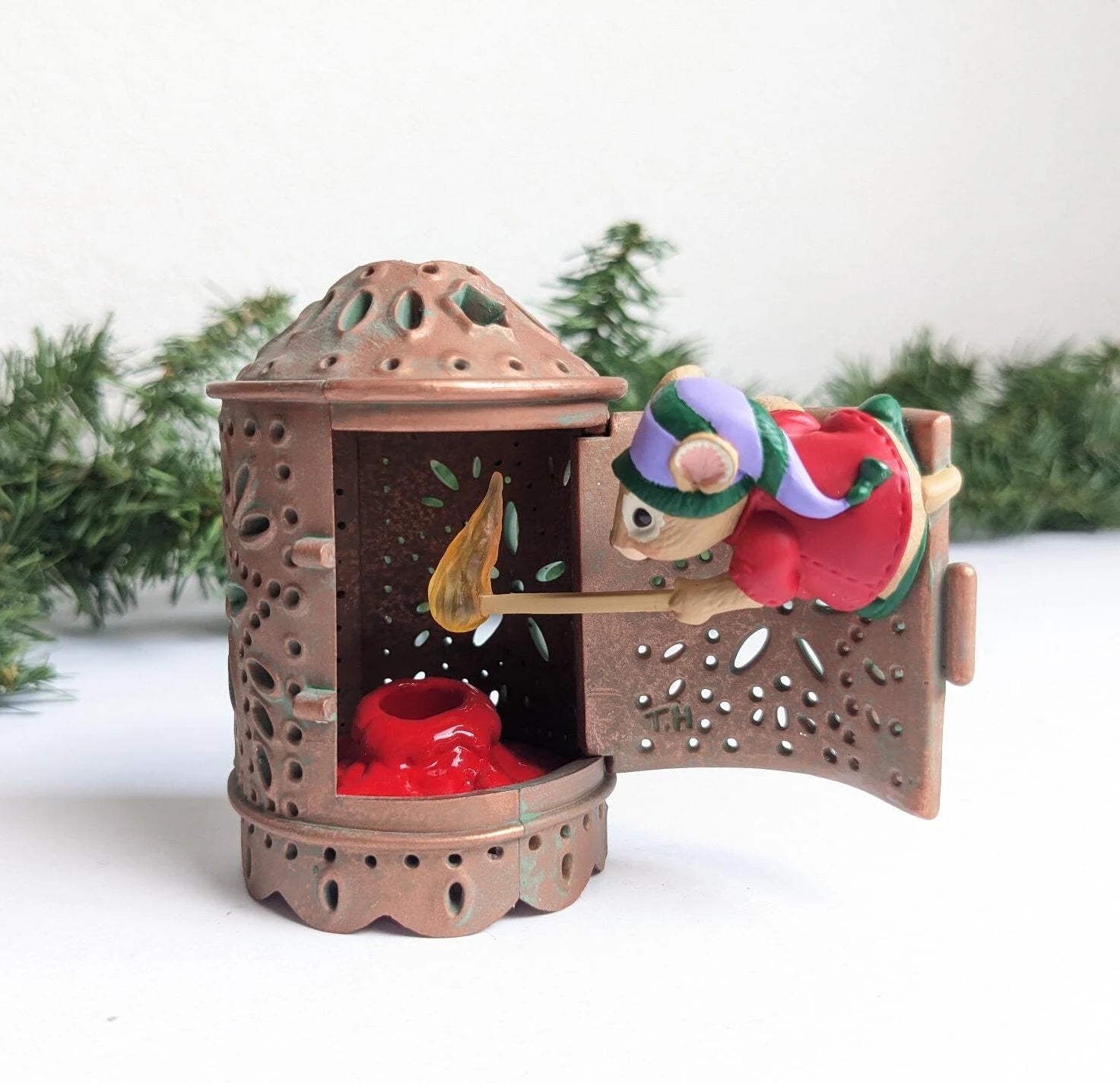 Vintage Warm Welcome Christmas Ornament