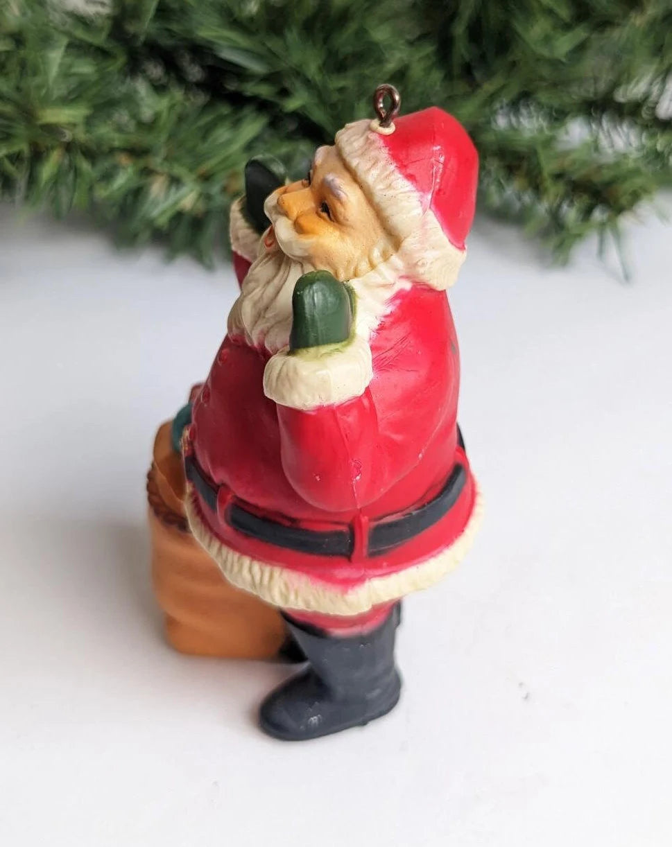 Laughing Santa Claus Vintage Christmas Ornament