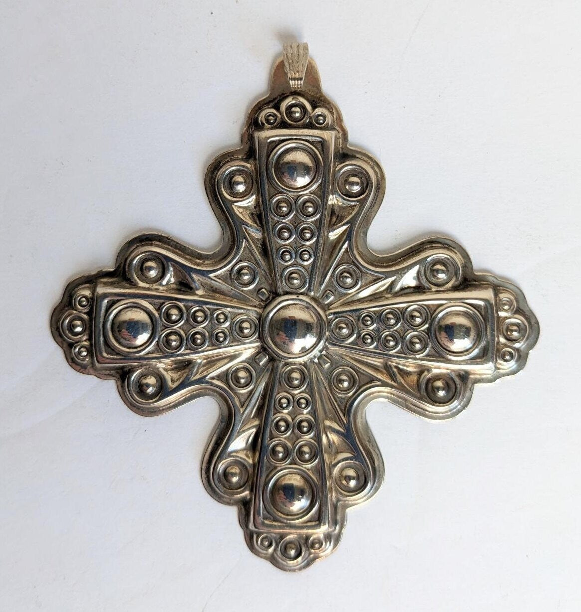 Vintage 1972 Reed & Barton Sterling Silver Christmas Cross Ornament.