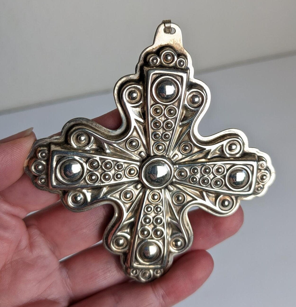 Vintage 1972 Reed & Barton Sterling Silver Christmas Cross Ornament.