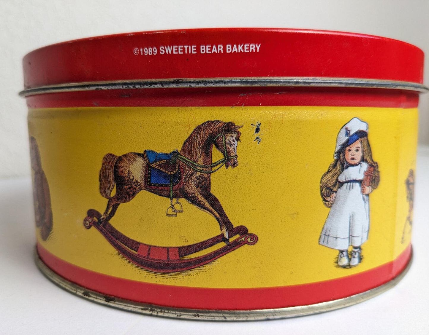Vintage 1989 Sweetie Bear Bakery Tin