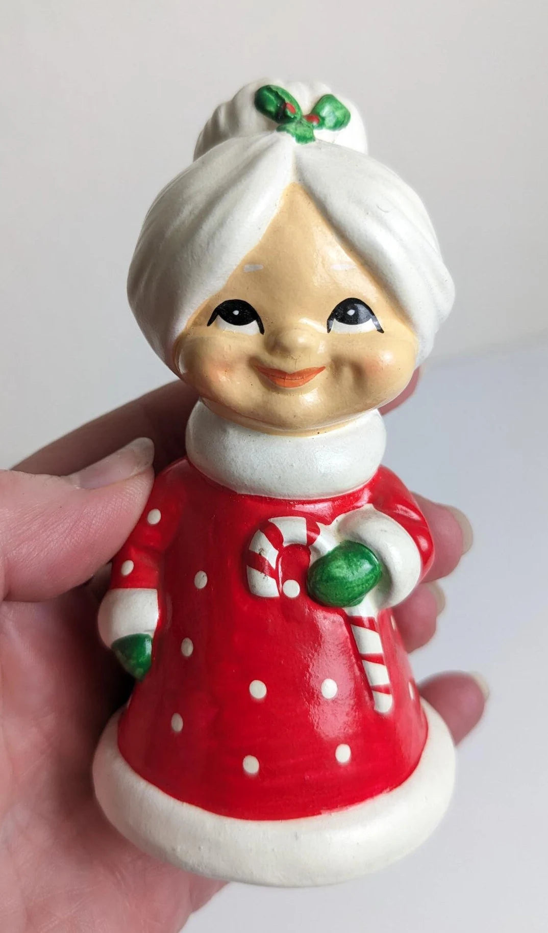 Santa & Mrs. Claus Christmas Figurines