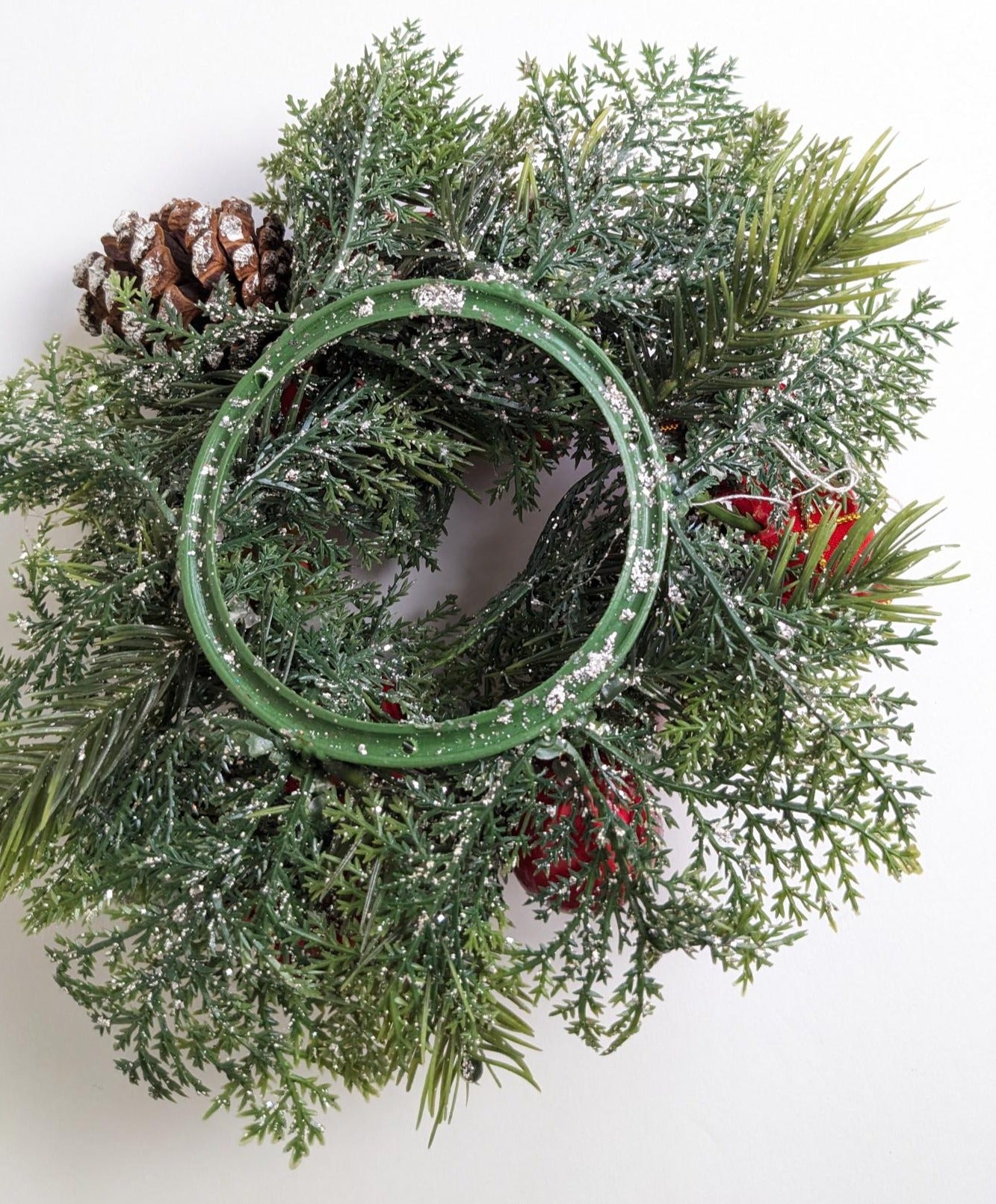 MCM Plastic Christmas Candle Ring Wreath