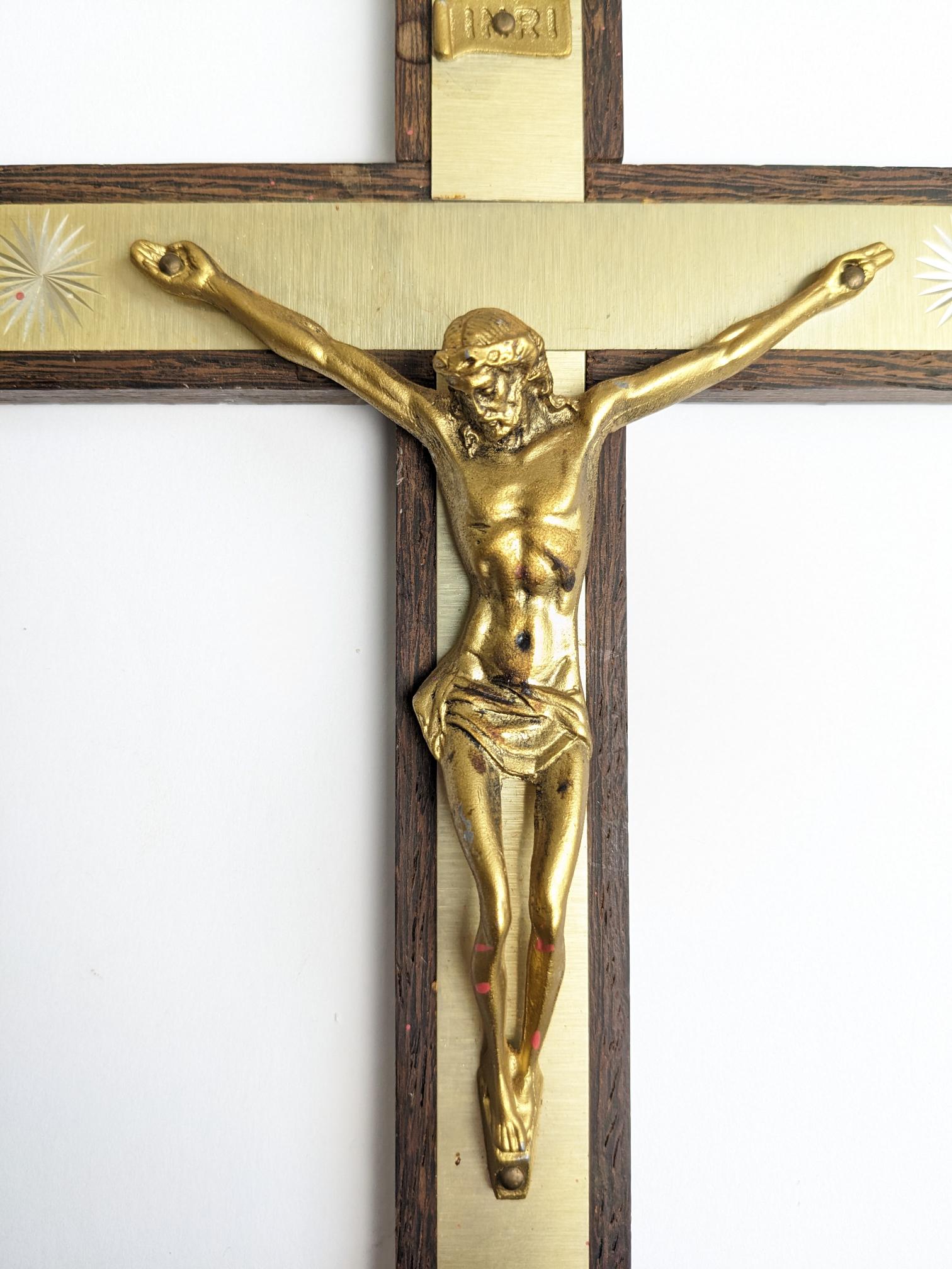 INRI Crucifix Wall Cross – Petal Pushers Nursery