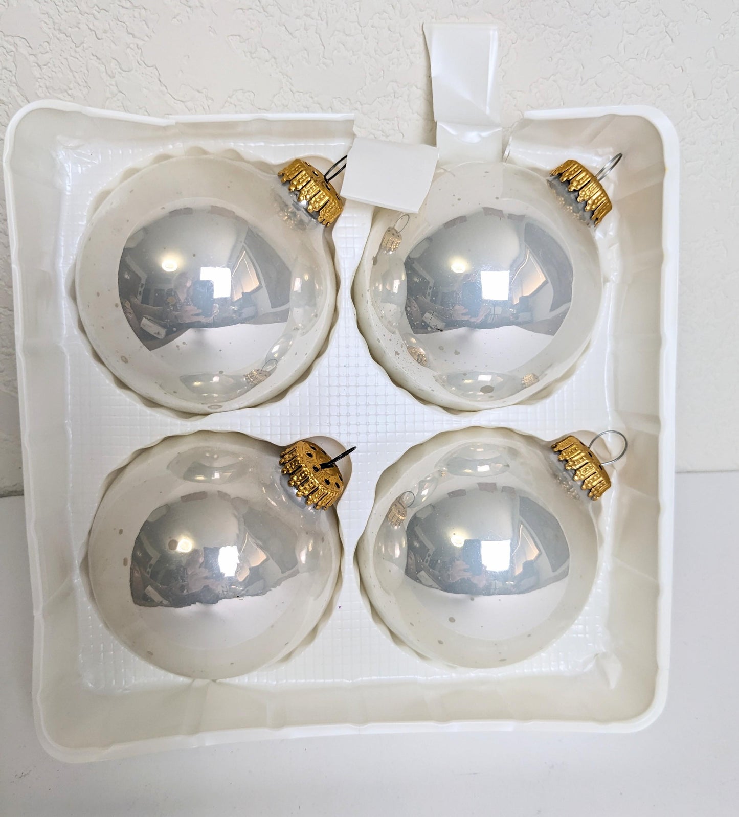 Vintage Krebs White Christmas Ornament Set